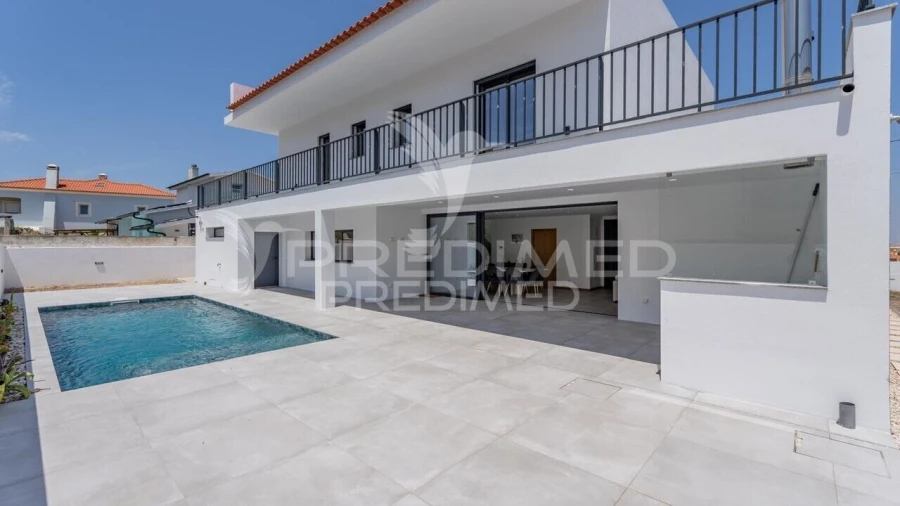 Moradia T4 para Venda em Silveira Foto 5