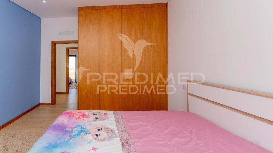 Moradia T4 para Venda em Silveira Foto 26