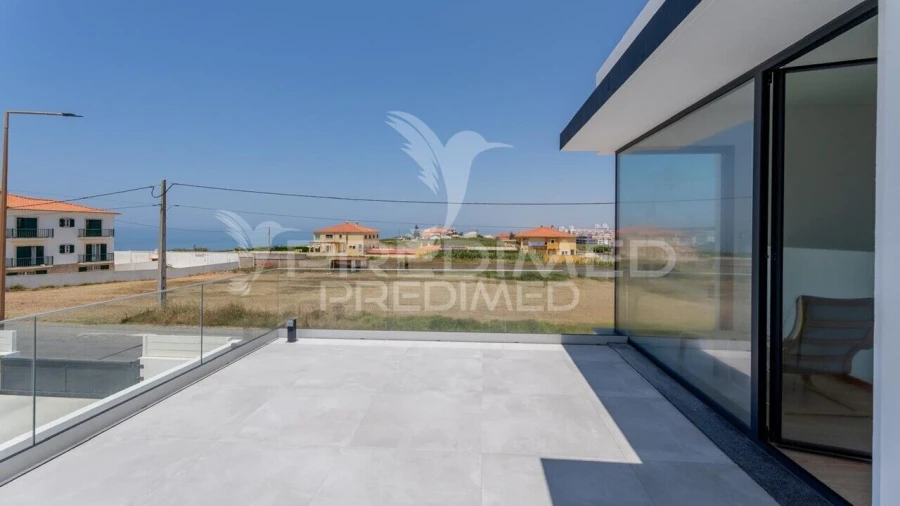 Moradia T4 para Venda em Silveira Foto 35