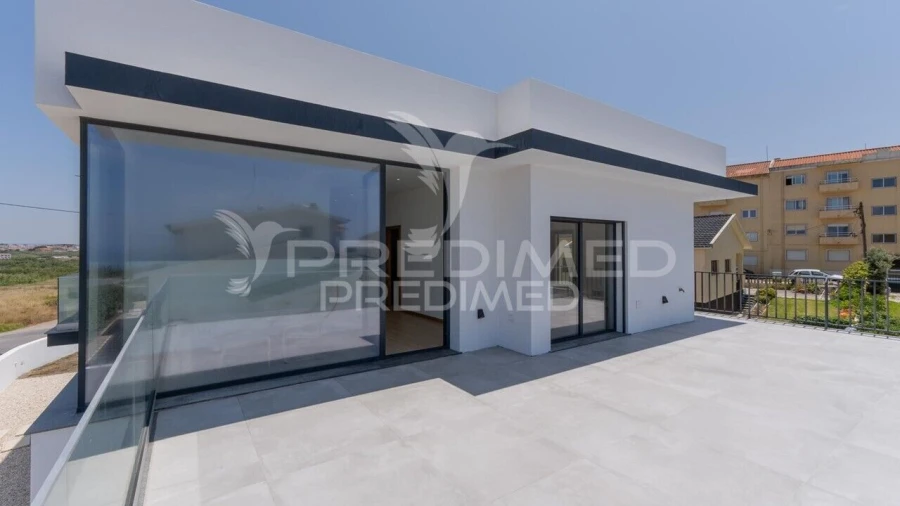 Moradia T4 para Venda em Silveira Foto 33