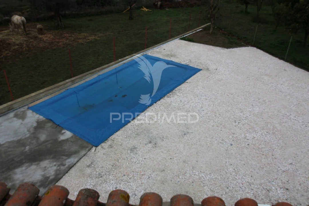 Moradia T3 para Venda em Bencatel Foto 22