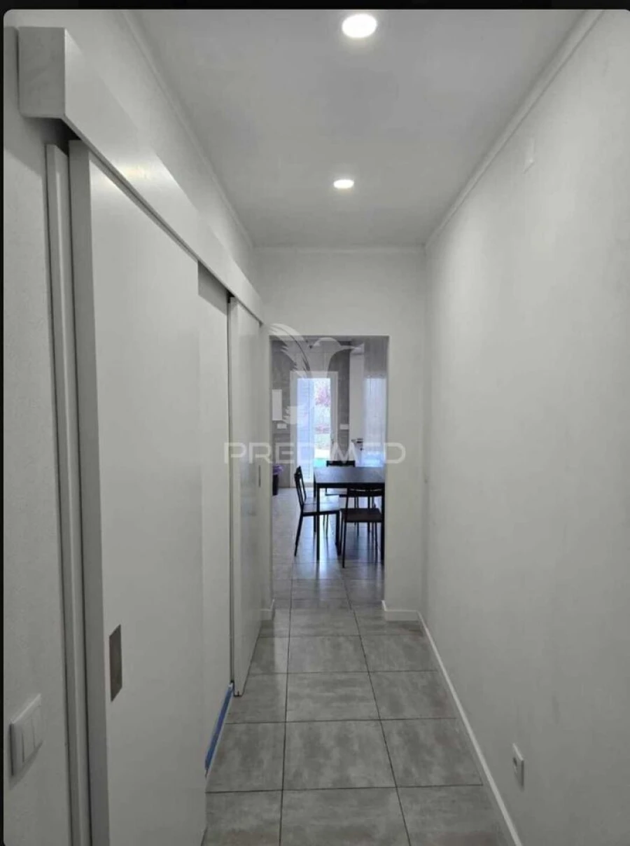 Moradia T3 para Venda em Bencatel Foto 10