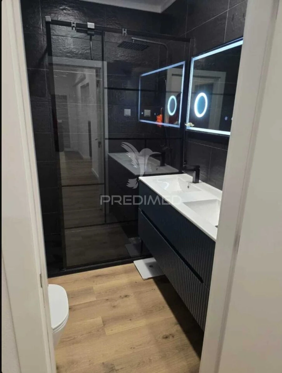 Moradia T3 para Venda em Bencatel Foto 17