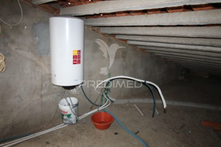 Moradia T3 para Venda em Bencatel Foto 24