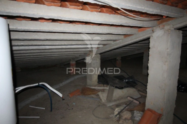 Moradia T3 para Venda em Bencatel Foto 25