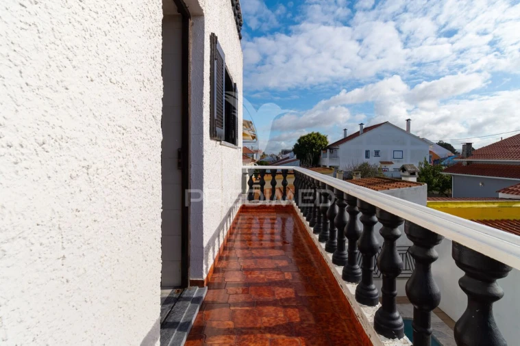 Moradia T3 para Venda em Quinta do Conde Foto 16