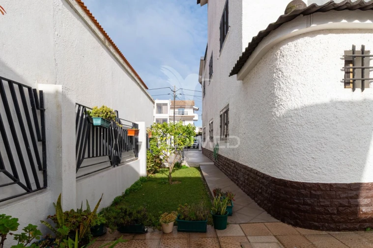 Moradia T3 para Venda em Quinta do Conde Foto 39