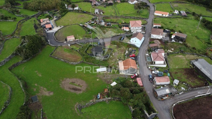 Moradia T2 para Venda em Piedade Foto 31