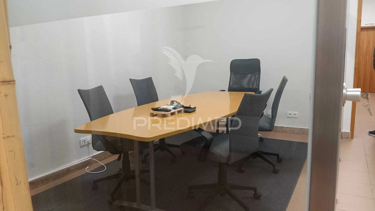 Armazém para Arrendamento em Almargem do Bispo, Pêro Pinheiro e Montelavar Foto 3