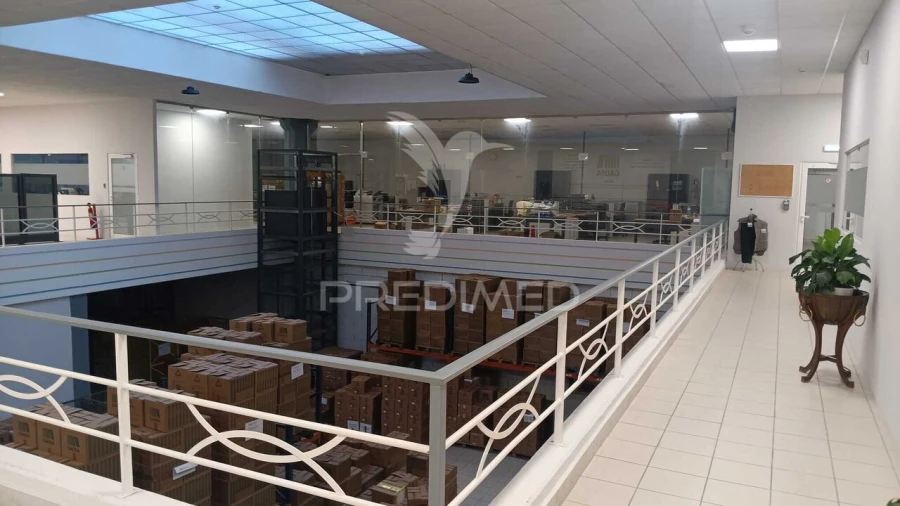 Armazém para Arrendamento em Almargem do Bispo, Pêro Pinheiro e Montelavar Foto 15