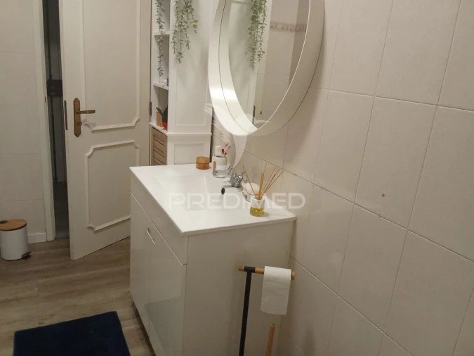 Apartamento T2 para Venda em Amora Foto 24