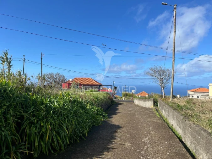 Moradia T4 para Venda em Ponta do Pargo Foto 3