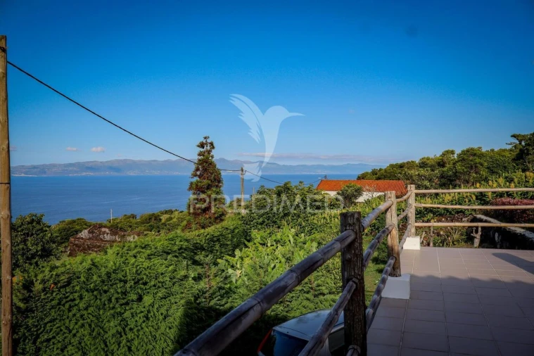 Moradia T3 para Venda em Santo Antonio Foto 32