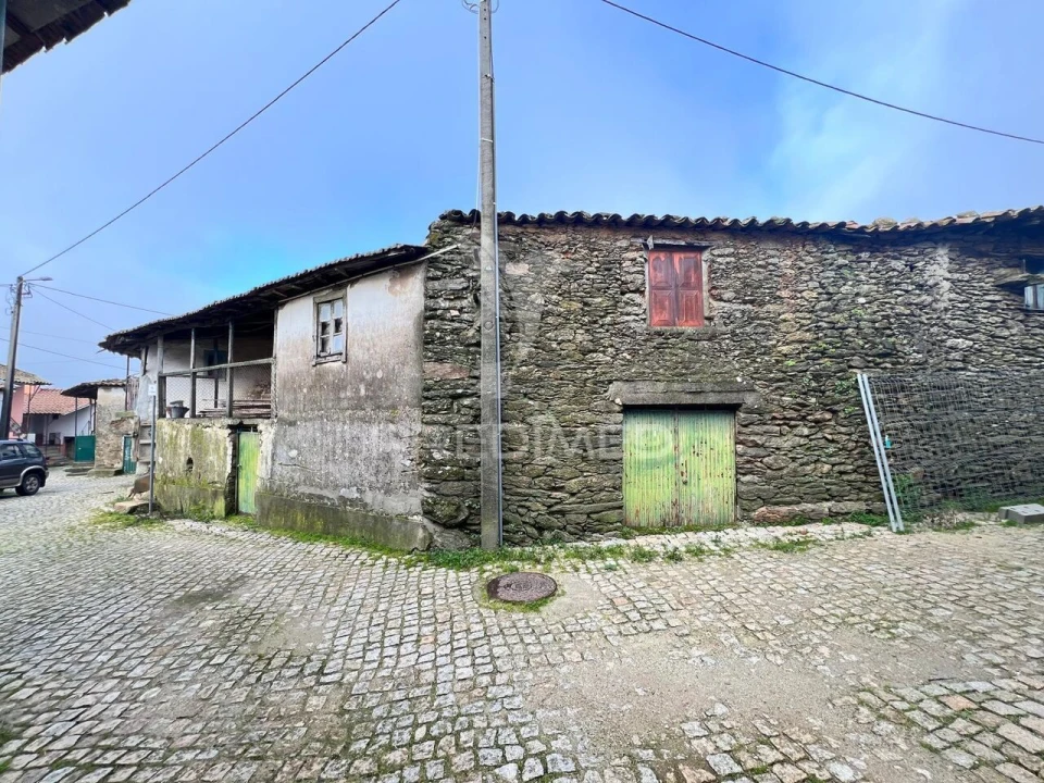 Moradia T4 para Venda em Caravelas Foto 3