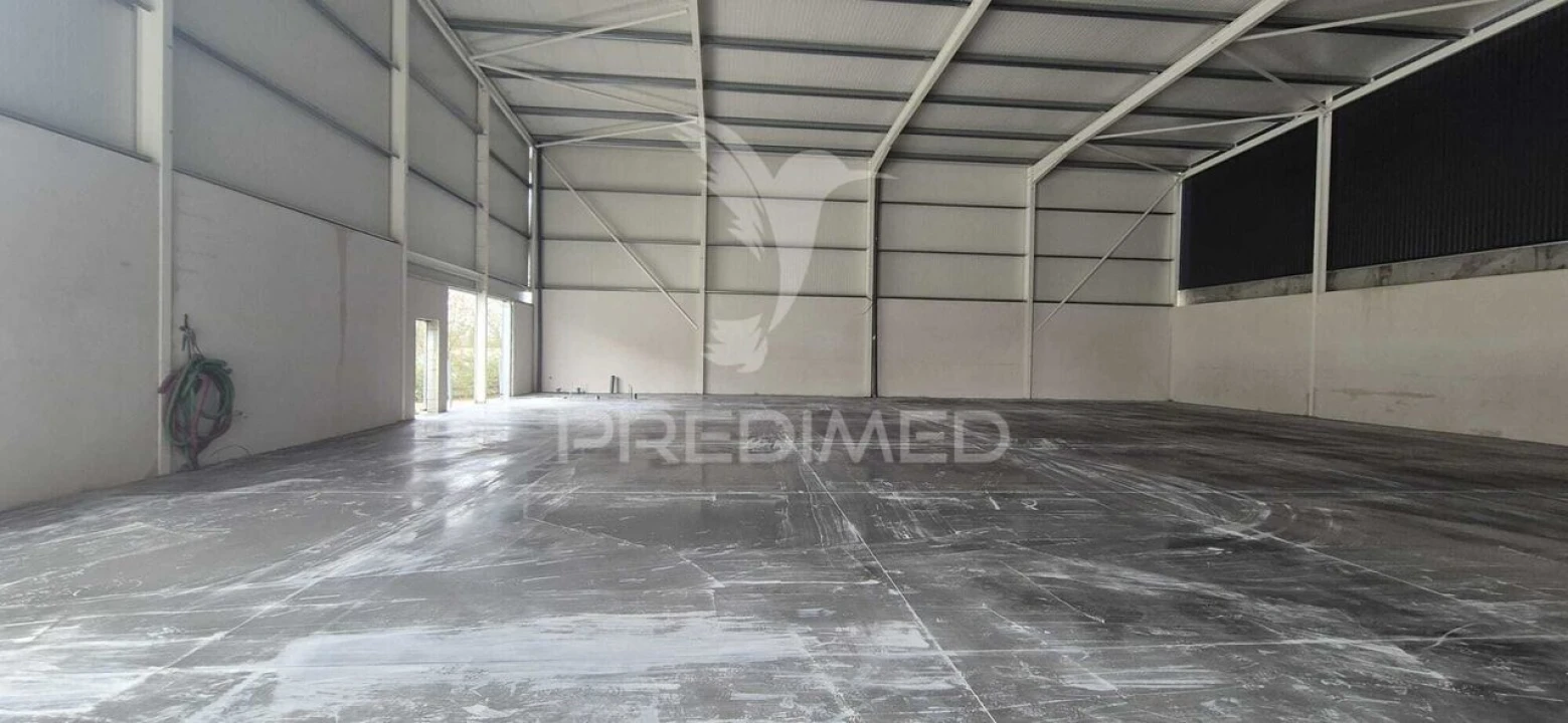 Armazém para Venda em Monsul Foto 11