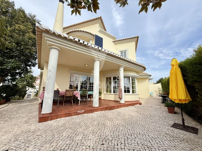 Moradia T4 para Venda em Portimão Foto 23
