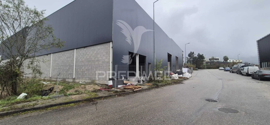 Armazém para Venda em Monsul Foto 3