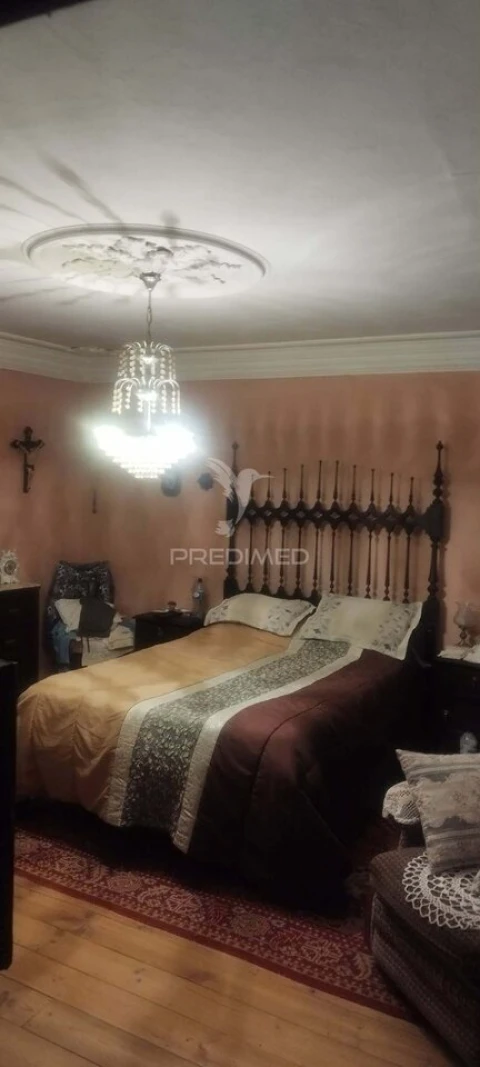 Moradia T4 para Venda em Santa Maria da Devesa