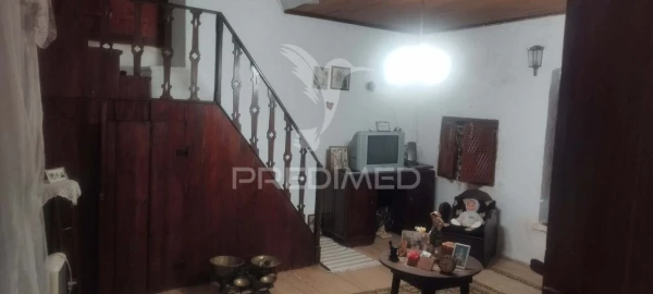 Moradia T4 para Venda em Santa Maria da Devesa