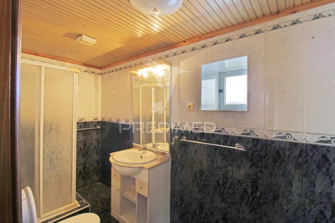 Moradia T2 para Venda em Fontinhas Foto 10