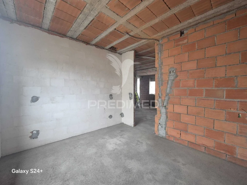 Apartamento T2 para Venda em Soutelo Foto 12