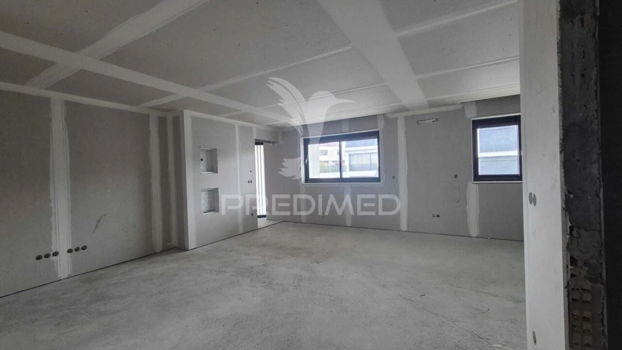 Apartamento T2 para Venda em Soutelo Foto 12