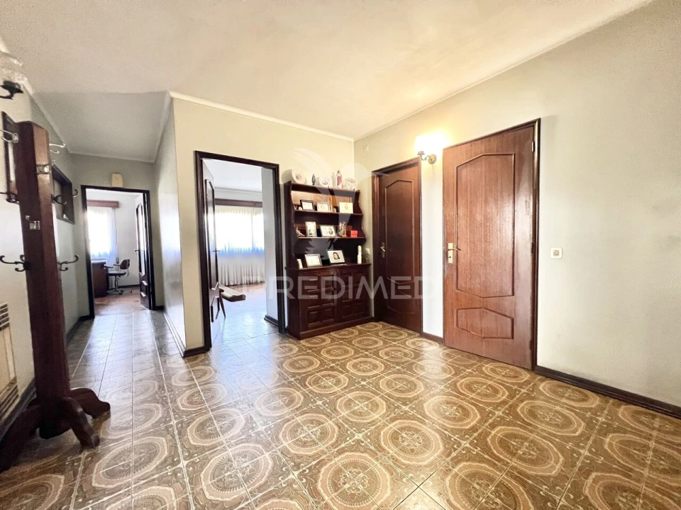 Moradia T4 para Venda em Cidade da Maia Foto 9