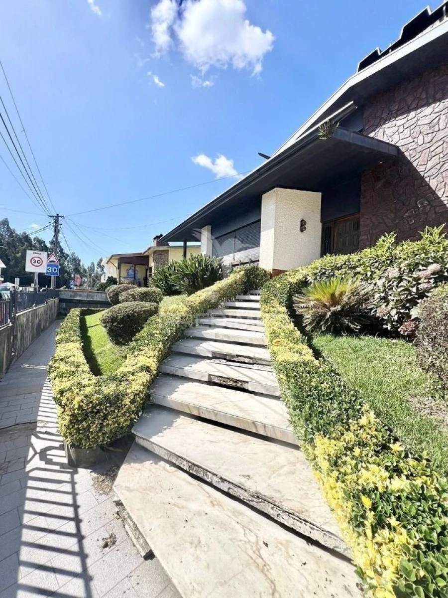 Moradia T4 para Venda em Cidade da Maia Foto 2