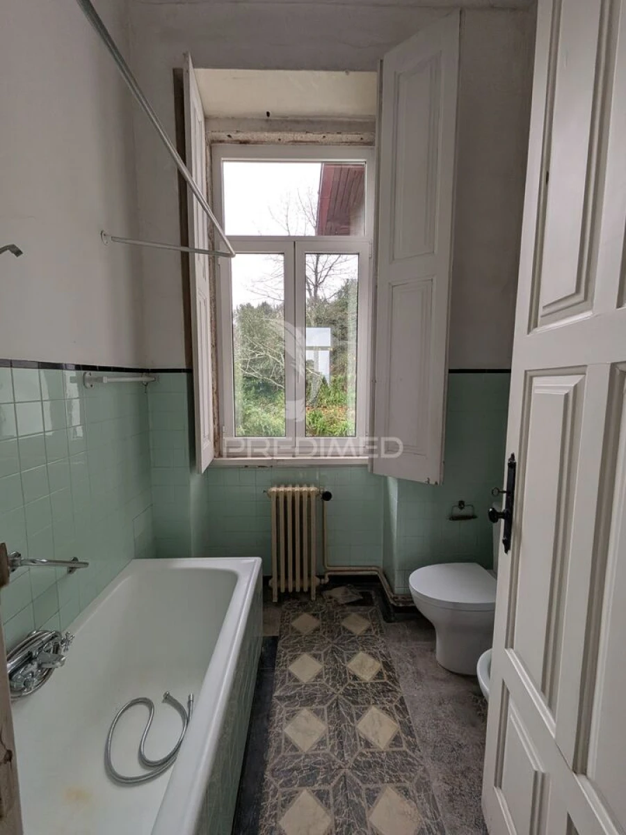 Moradia T7 para Venda em Sobreira Foto 28