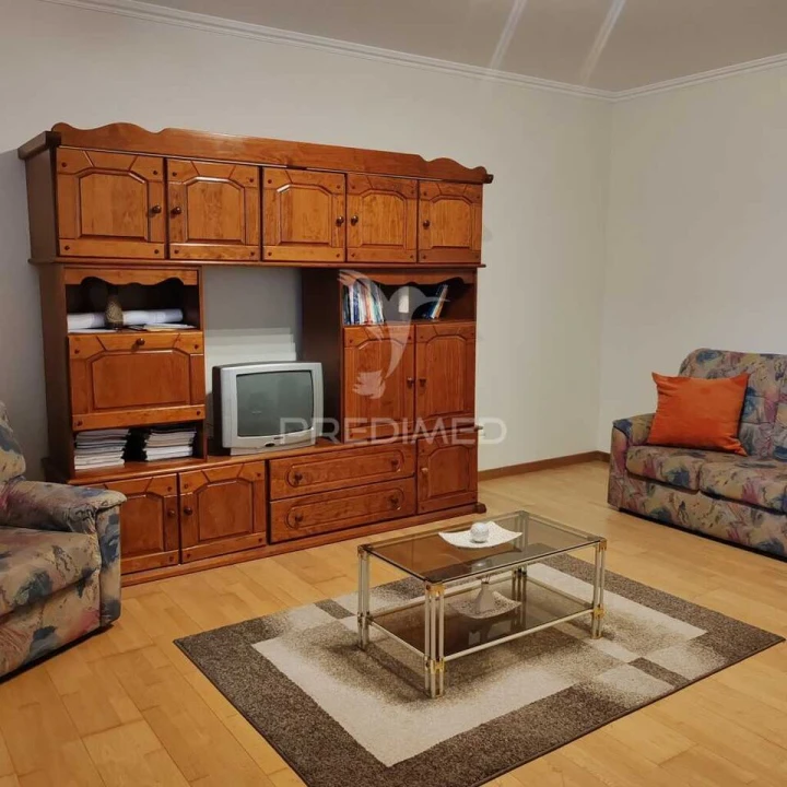 Moradia T4 para Venda em Nossa Senhora das Misericordias Foto 11