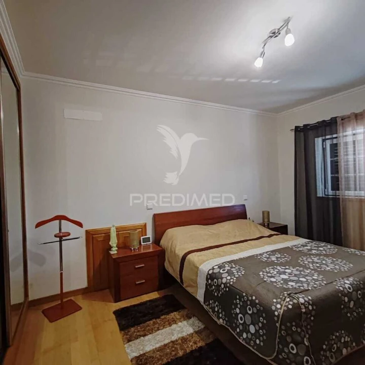 Moradia T4 para Venda em Nossa Senhora das Misericordias Foto 9