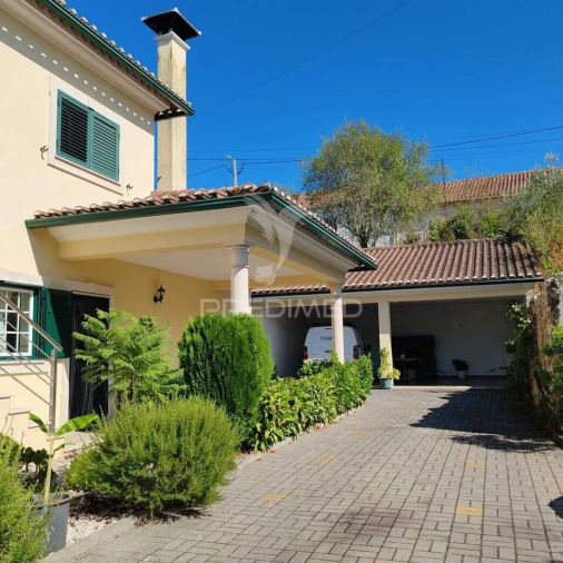 Moradia T4 para Venda em Nossa Senhora das Misericordias Foto 30