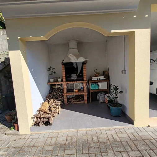 Moradia T4 para Venda em Nossa Senhora das Misericordias Foto 29