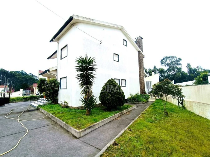 Moradia T5 para Venda em Nossa Senhora das Misericordias Foto 38