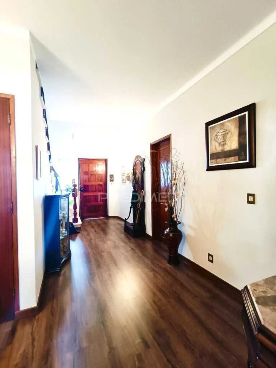 Moradia T5 para Venda em Nossa Senhora das Misericordias Foto 3