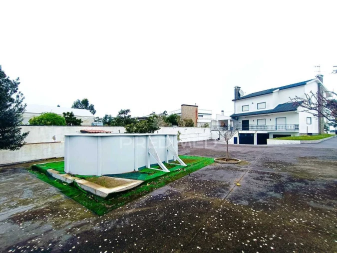 Moradia T5 para Venda em Nossa Senhora das Misericordias Foto 40