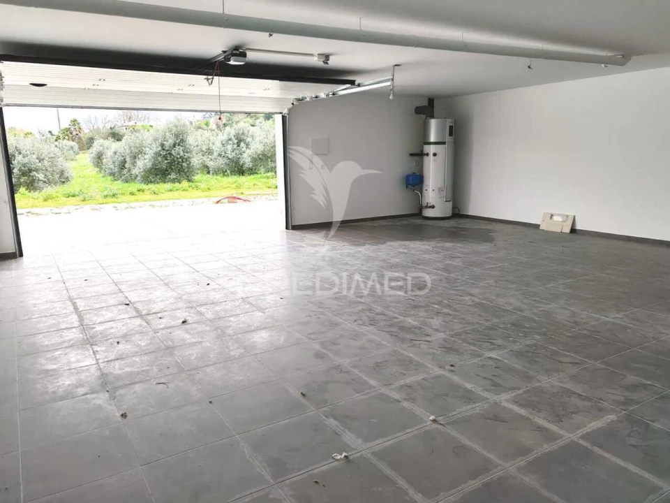 Moradia T4 para Venda em Nossa Senhora das Misericordias Foto 9