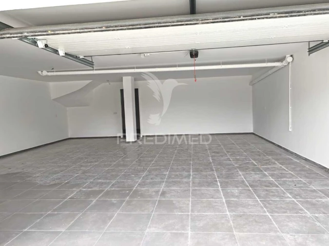 Moradia T4 para Venda em Nossa Senhora das Misericordias Foto 6