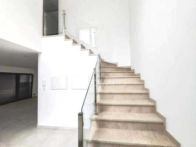 Moradia T4 para Venda em Nossa Senhora das Misericordias Foto 29