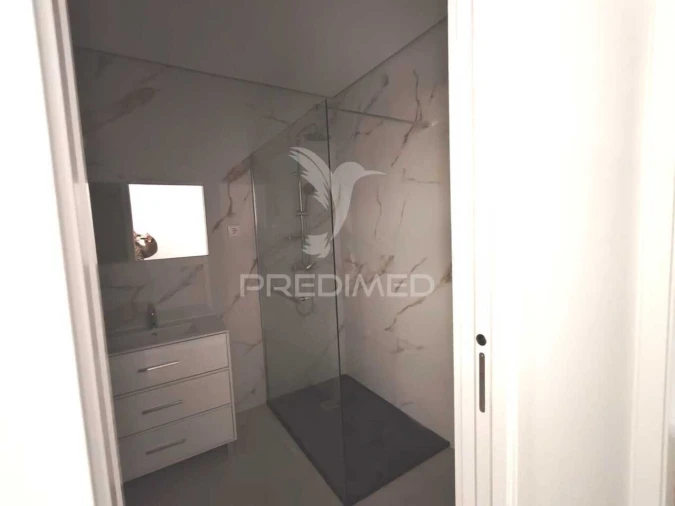 Moradia T4 para Venda em Nossa Senhora das Misericordias Foto 26