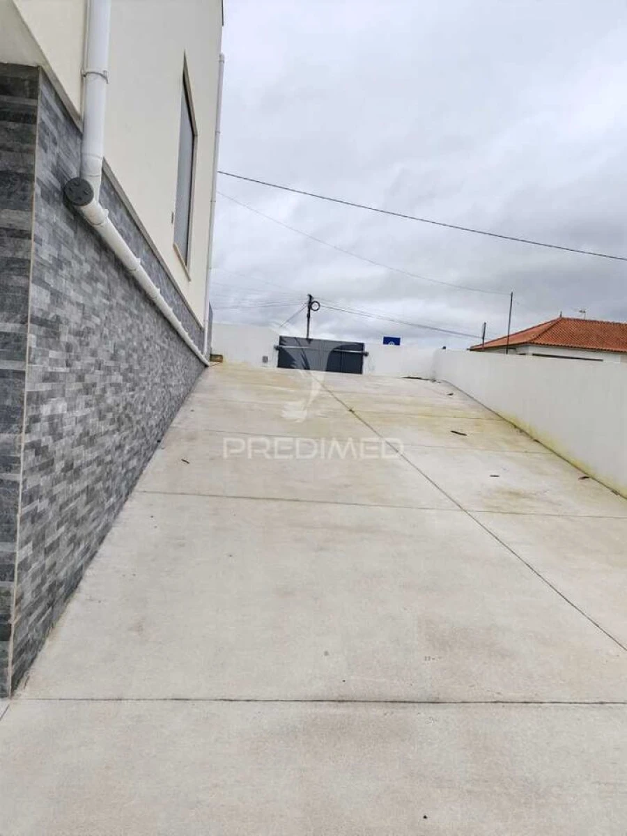 Moradia T4 para Venda em Nossa Senhora das Misericordias Foto 5