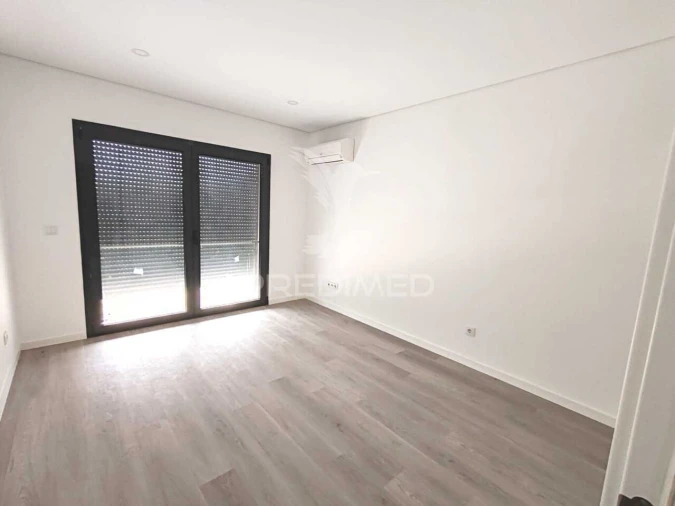 Moradia T4 para Venda em Nossa Senhora das Misericordias Foto 31