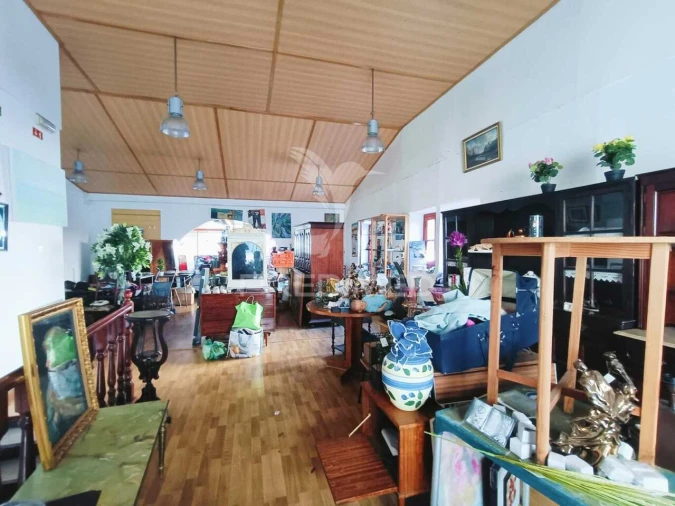 Prédio para Venda em Caxarias Foto 10