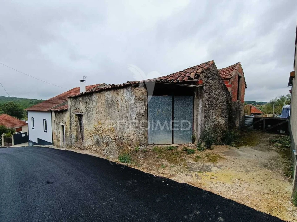 Moradia T1 para Venda em Seiça Foto 1