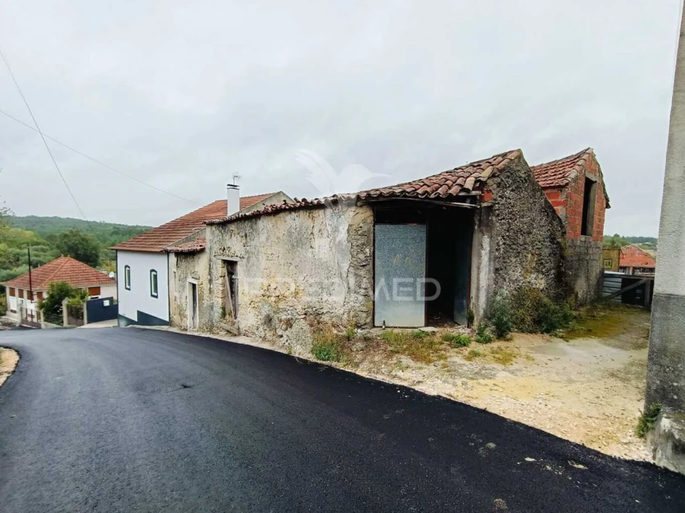 Moradia T1 para Venda em Seiça Foto 2