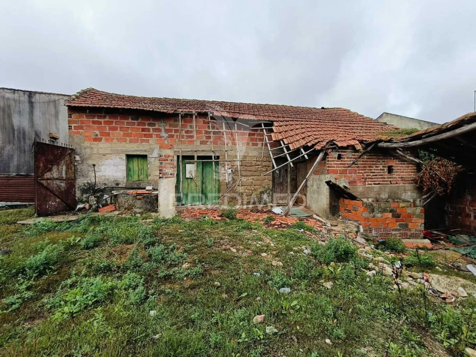 Moradia T1 para Venda em Seiça Foto 15