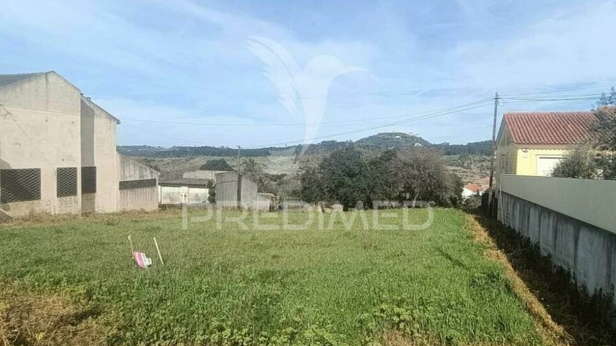 Terreno para Venda em Atouguia