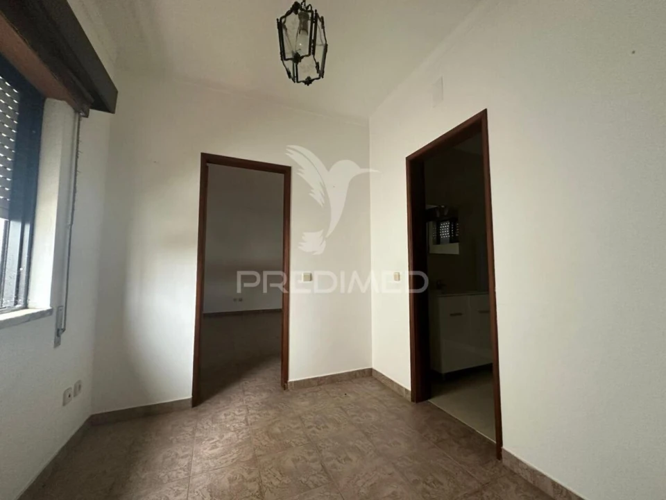 Moradia T9 para Venda em Povoa da Isenta Foto 26