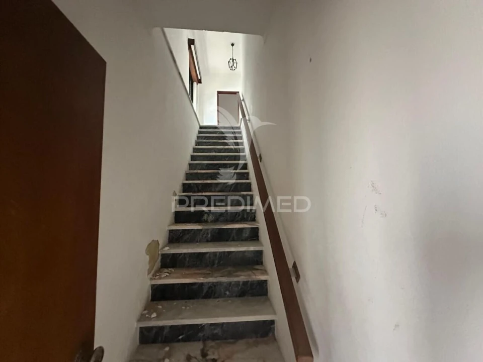 Moradia T9 para Venda em Povoa da Isenta Foto 24