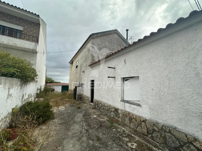 Moradia T9 para Venda em Povoa da Isenta Foto 33